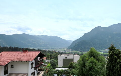 Hannah Lena: Mountainous Landforms, Hill Station, Mountain, Highland, Sky, Mountain Range, Property, Mountain Village, Hill, Town