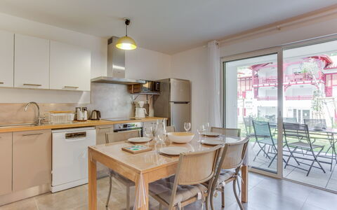 Hossegor 770: Room, Property, Furniture, Building, Kitchen, Interior Design, Real Estate, Table, House, Floor