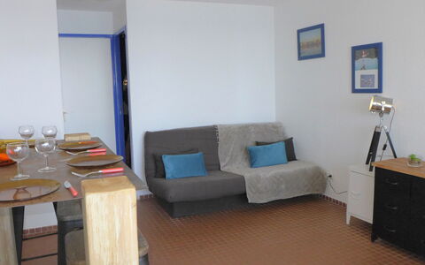 Les Occitanes: Furniture, Tableware, Property, Table, Cabinetry, Comfort, Wood, Lighting, Interior Design, Wine Glass