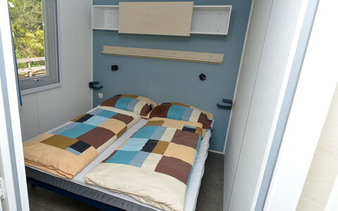Sachsenburg - Drautal 10: Bedroom, Bed, Furniture, Room, Property, Bed Frame, Interior Design, Bed Sheet, House, Mattress