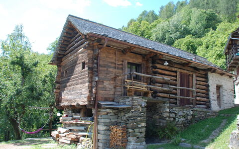 Rustico Rudico: Log Cabin, Property, House, Hut, Building, Shack, Cottage, Rural Area, Tree, Landscape
