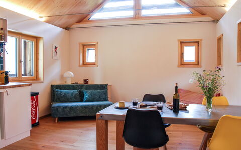 Rustico Rudico: Room, Building, Property, Interior Design, Ceiling, Furniture, House, Living Room, Table, Floor