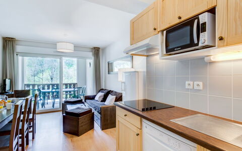 Loudenvielle 651: Furniture, Cabinetry, Property, Building, Countertop, Window, Home Appliance, Kitchen, Interior Design, Wood