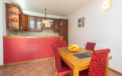 Accommodation:&nbsp;Iva 120.1