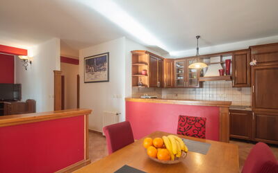 Accommodation:&nbsp;Iva 120.1