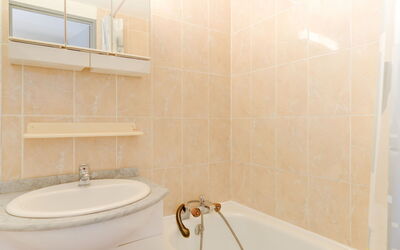 Accommodation:&nbsp;Les Amandines 850.1
