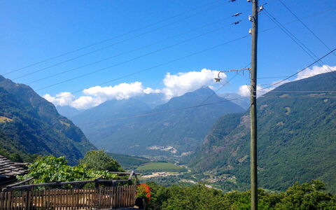 Rustico Ca' Di Garoi: Mountainous Landforms, Hill Station, Mountain, Sky, Highland, Mountain Range, Natural Landscape, Cloud, Hill, Wilderness