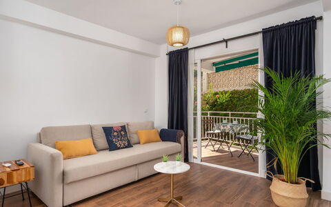 La Dorada: Room, Green, Furniture, Laminate Flooring, Interior Design, Living Room, Property, Floor, Yellow, Wood Flooring