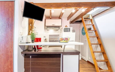 Accommodation:&nbsp;Les Balcons de la Méditerranée 120.36