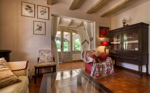 Villa Lander: Room, Living Room, Furniture, Interior Design, Property, Building, Floor, Ceiling, Wood Flooring, Table