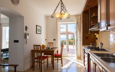 Accommodation:&nbsp;Angolo di Sole 651.3