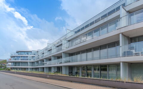 Costae with Balcony: Architecture, Building, Property, Mixed-Use, Facade, Residential Area, Commercial Building, Real Estate, Metropolitan Area, Headquarters