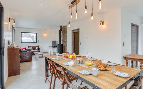 Villa Kerhostin: Room, Property, Furniture, Dining Room, Building, Ceiling, Floor, Interior Design, Table, House