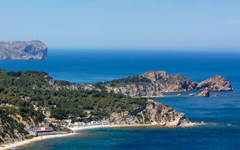 Jávea 734: Body Of Water, Coast, Coastal And Oceanic Landforms, Sea, Rock, Headland, Beach, Promontory, Terrain, Shore