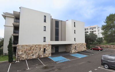 Accommodation:&nbsp;St Joseph 116.2