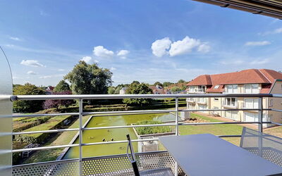 Accommodation:&nbsp;Green Lake Retreat with Balcony 280.21