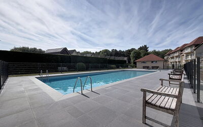 De Haan 280: Swimming Pool, Composite Material, Resort, Tile, Fence