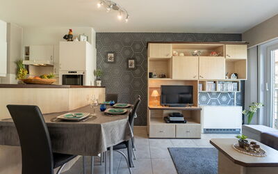 Accommodation:&nbsp;Green Garden T20 - 105 Parking & Pool 280.13