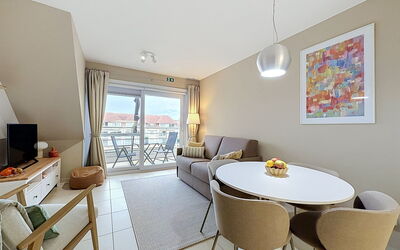 Accommodation:&nbsp;Seaside Escape with Pool 280.22