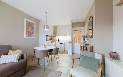 Accommodation:&nbsp;Seaside Escape with Pool 280.22