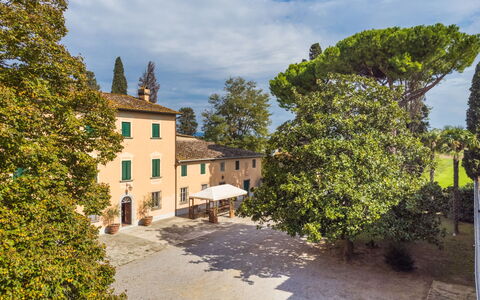 Fattoria di Scaletta: Sky, Water, Cloud, Beach, Umbrella, Outdoor Furniture, Shade, Coastal And Oceanic Landforms