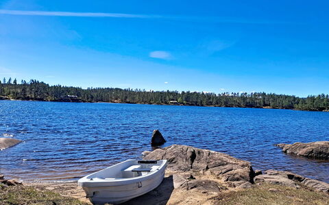 Ogge: Blue, Water Resources, Water, Body Of Water, Waterway, Summer, Coastal And Oceanic Landforms, Bank, Watercourse, Lake