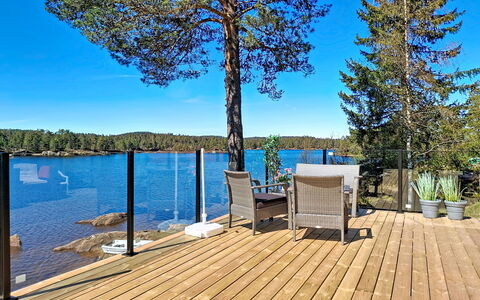 Ogge: Wood, Wood Flooring, Hardwood, Deck, Plank, Eco Hotel, Outdoor Furniture, Shade, Swimming Pool, Boardwalk