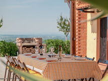 Gazebo table