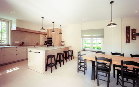 Villa Sas: Room, Property, Furniture, Interior Design, Building, Kitchen, Floor, Ceiling, House, Yellow