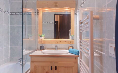 Les Terrasses du Corbier: Bathroom Sink, Interior Design, Plumbing Fixture, Flooring, Sink, Bathroom, Wood, Floor, Tap, Countertop
