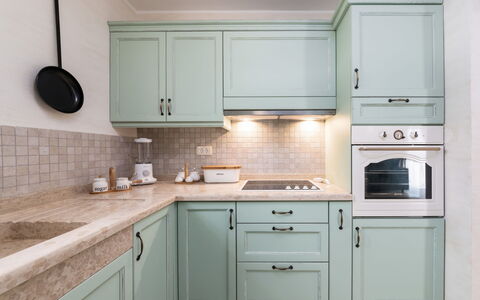 Lucija: Countertop, Cabinetry, Property, Furniture, Building, Sink, Kitchen, Kitchen Sink, Drawer, Kitchen Stove