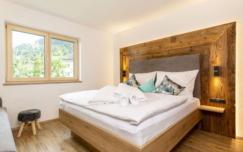 Apart Jasmin: Building, Furniture, Comfort, Window, Azure, Wood, Interior Design, Flooring, Floor, Bed Frame
