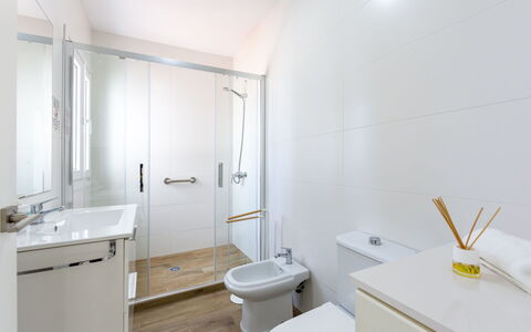 Los Frasquitos: Flooring, Bathroom, Plumbing Fixture, Floor, Interior Design, Toilet, Sink, Tap, Plumbing, Toilet Seat