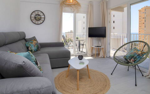 Accommodation:&nbsp;Miramar 03 472.3