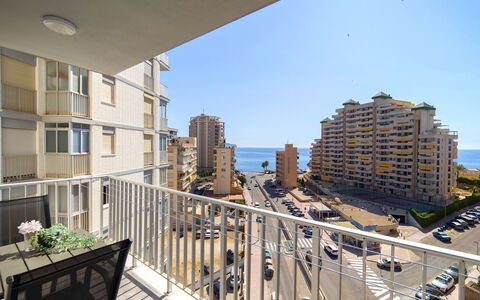 Calpe Calp 472: Sky, Building, Car, Condominium, Urban Design, Tower Block, Window, Residential Area, Facade, House