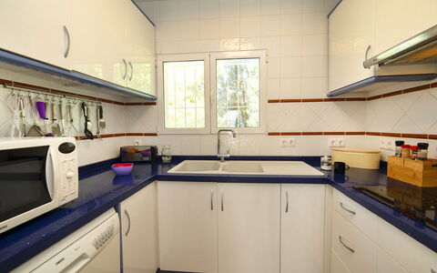 Alexia: Countertop, Property, Kitchen, Room, Cabinetry, Furniture, Interior Design, Sink, Building, House
