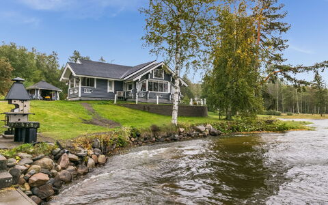 Villa Leinola 2: Wood, Cottage, Log Cabin, Forest, Shed, Garden Buildings, Larch, Woodland, Wood Stain