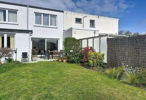 Sea-Kret with Garden: Residential Area, Home, Shrub, House, Garden, Land Lot, Lawn, Estate, Landscaping