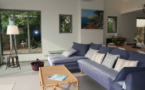 Farfalla: Living Room, Room, Furniture, Interior Design, Property, Coffee Table, Blue, Table, House, Floor