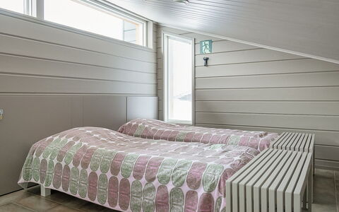 Loma-Saaga 3: Flooring, Floor, Interior Design, Ceiling, Furniture, Bedroom, Room, Bed, Wood Flooring
