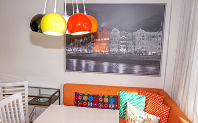 Accommodation:&nbsp;Milli 210.1