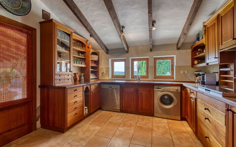 Villa Finca Labranza: Cabinetry, Furniture, Countertop, Wood, Drawer, Kitchen Appliance, Interior Design, Kitchen, Plant, Wood Stain