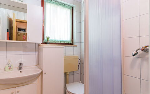 Nicole: Mirror, Sink, Property, Plumbing Fixture, Bathroom Sink, Tap, Purple, Bathroom, Bathroom Cabinet, Interior Design