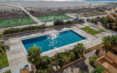 Le Barcarès 230: Water, Plant, Daytime, Property, Swimming Pool, Azure, Building, Tree, Condominium, Urban Design
