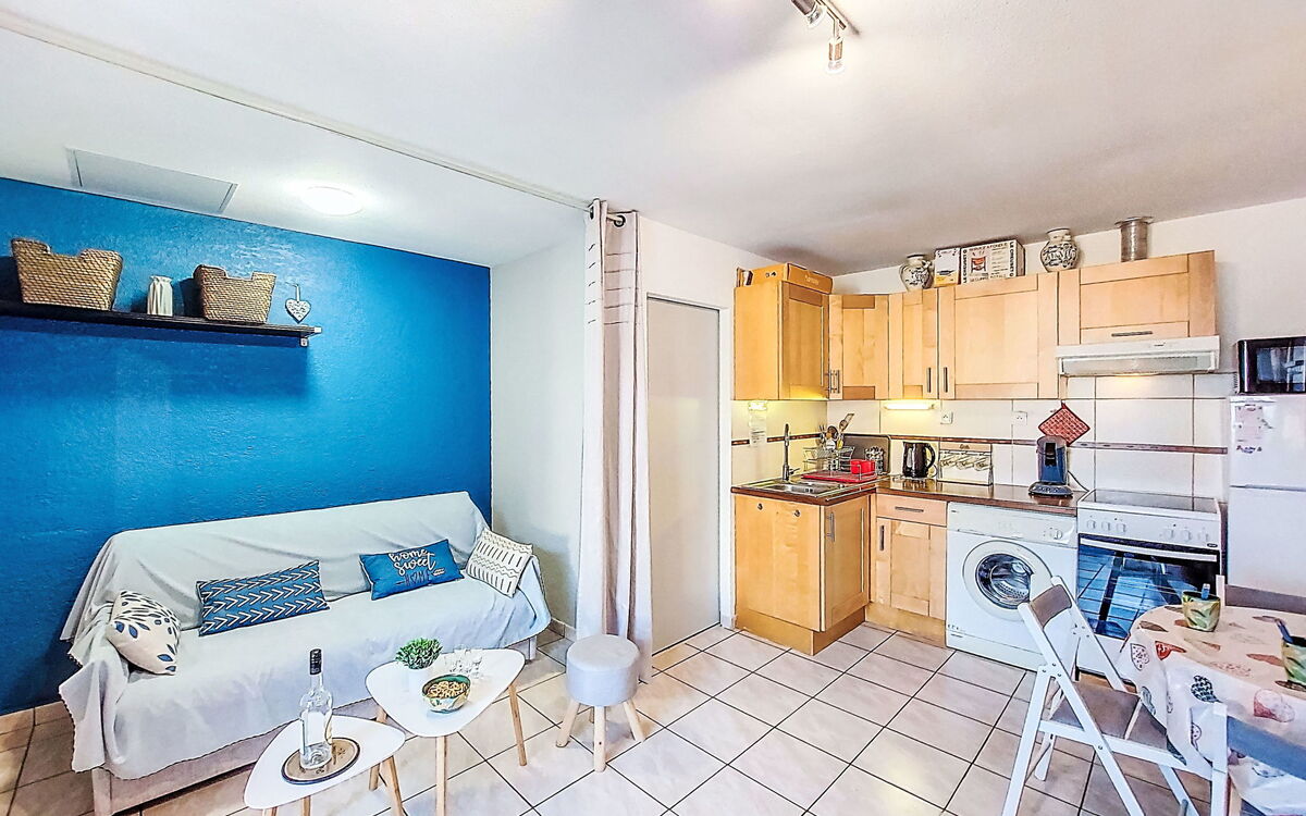 Accommodation:&nbsp;Front de Mer 400.21