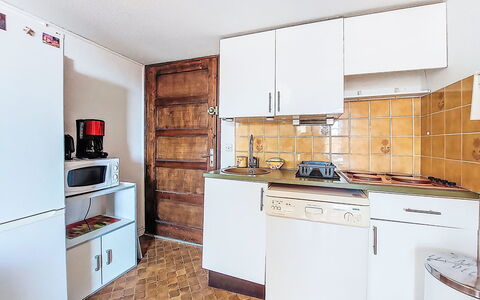 Accommodation:&nbsp;Front de Mer 400.23