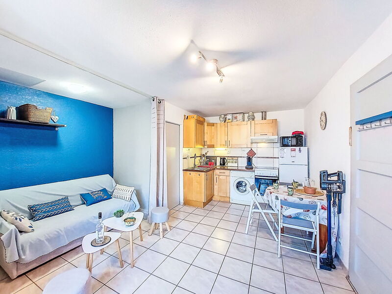 Accommodation:&nbsp;Front de Mer 400.21