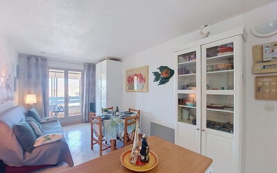 Accommodation:&nbsp;Parc de la Mer 410.11