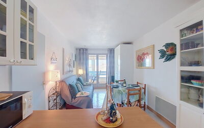 Accommodation:&nbsp;Parc de la Mer 410.11