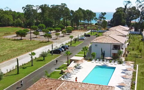 Ghisonaccia 646: Swimming Pool, Property, Resort, Building, House, Real Estate, Residential Area, Estate, Leisure, Roof
